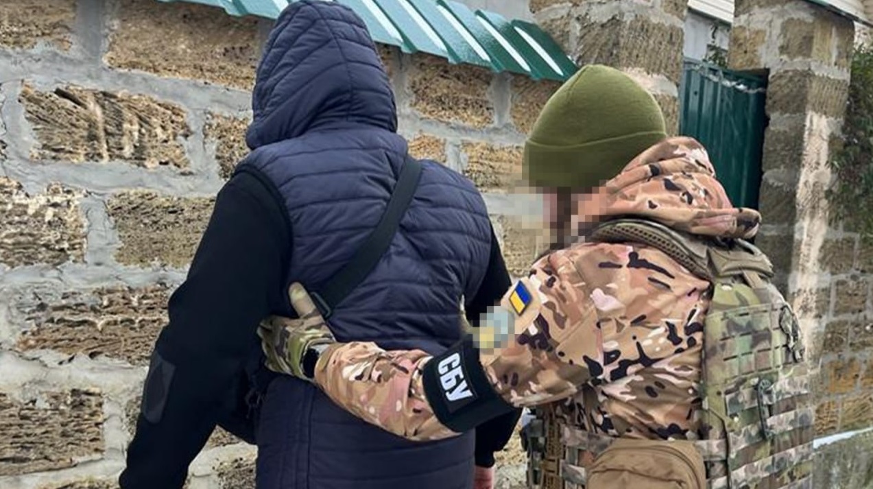 Змушували односельчан «голосувати» на псевдореферендумі рф: СБУ затримала на Херсонщині ще двох колаборантів