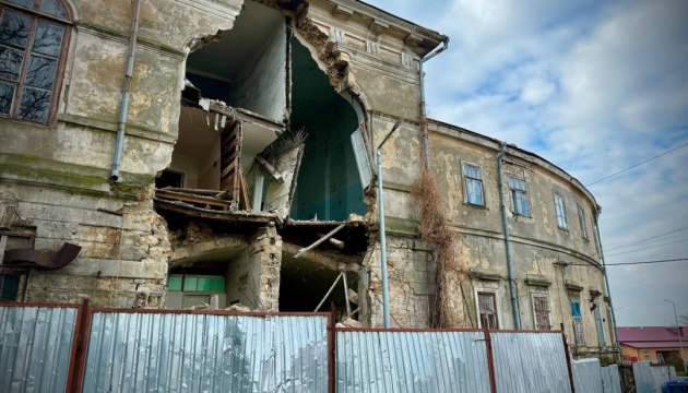 В Одесі обвалилася стіна лікарні початку XIX століття