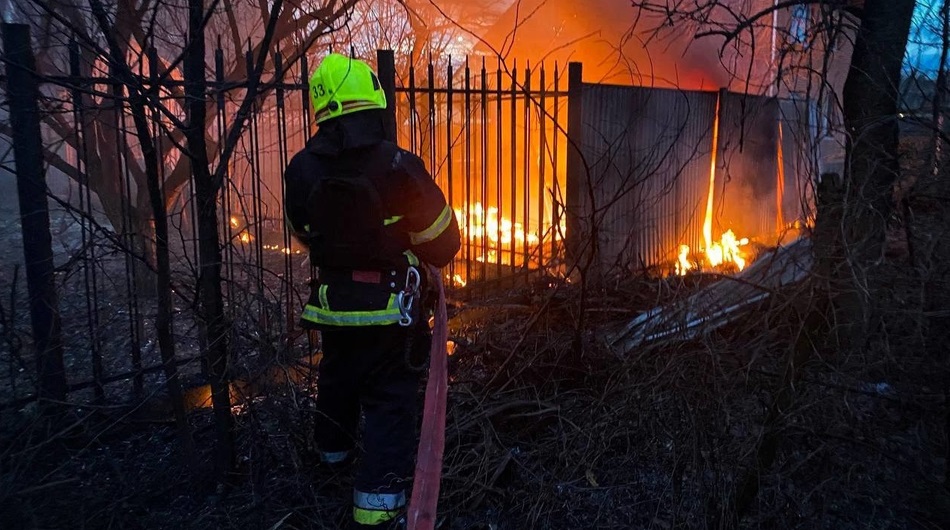 На Київщині уламки ракет пошкодили 58 будинків