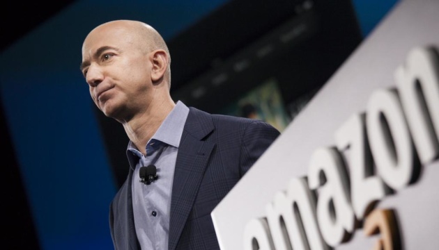 Безос уперше за три роки продав частину акцій Amazon