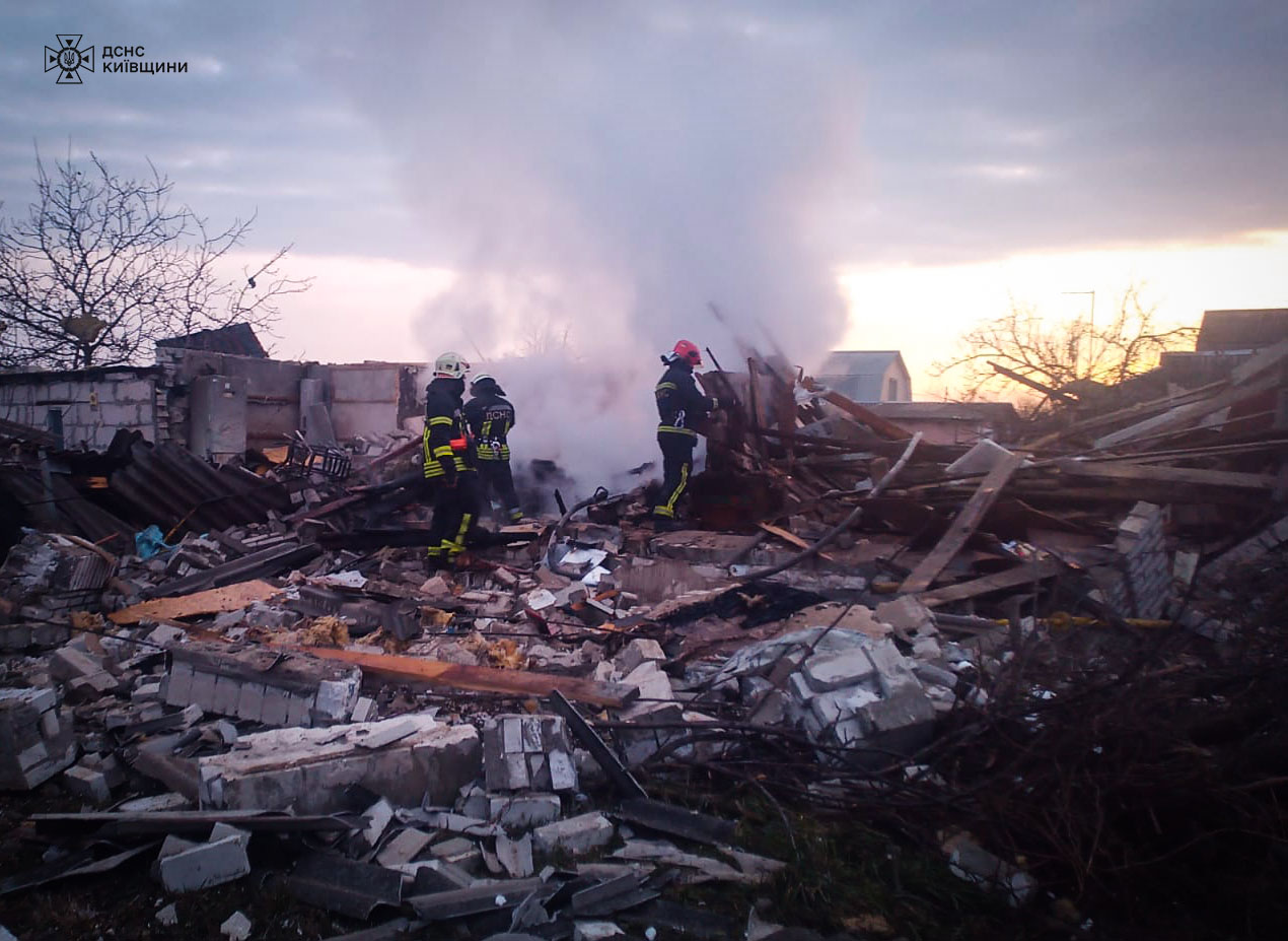 Під Києвом вибухнув будинок, постраждала жінка