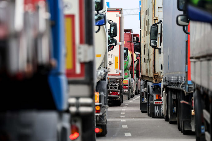 На кордоні з Польщею розблокували рух вантажівок у пункті пропуску "Угринів-Долгобичув"