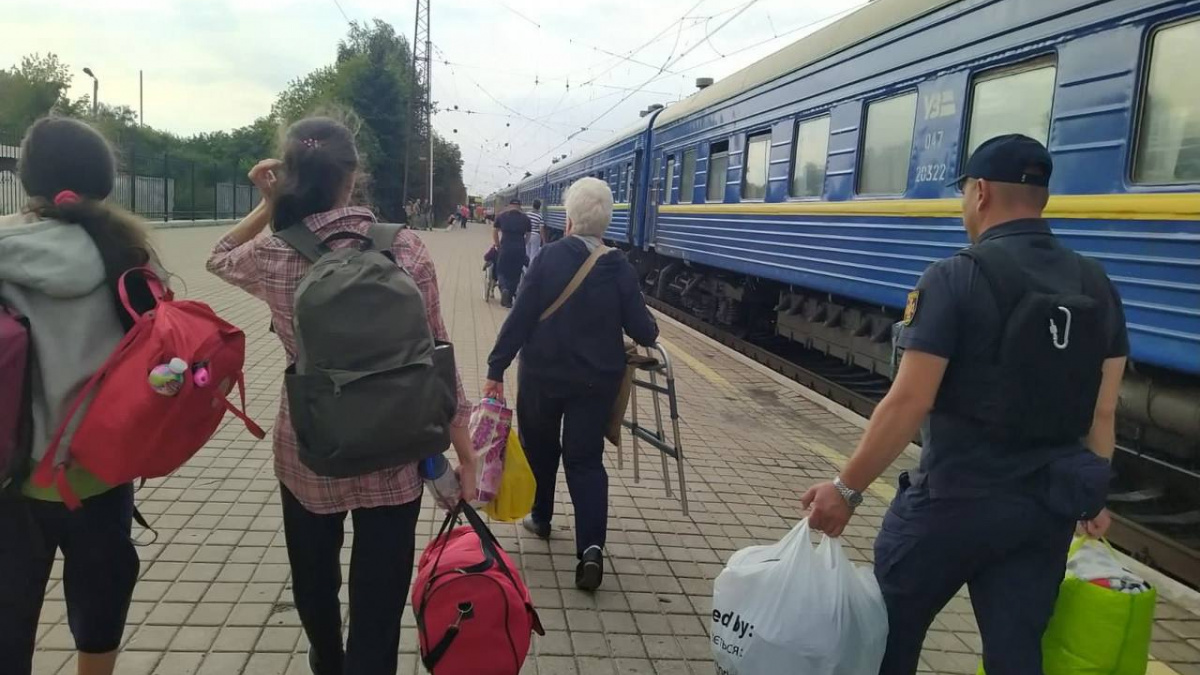 Евакуаційний потяг із Донецької області з травня прибуватиме на Волинь