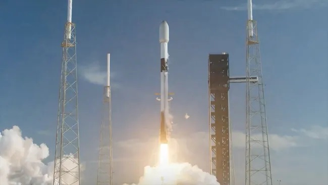 SpaceX здійснила запуск чергової партії супутників Starlink