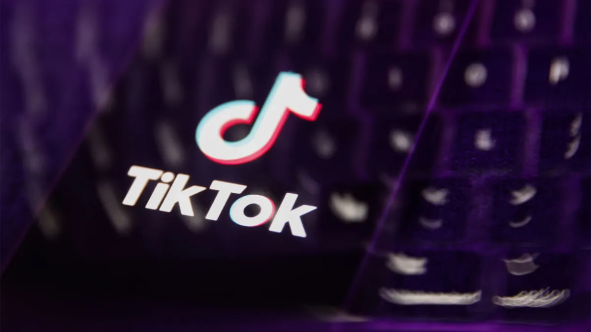 TikTok почне маркувати контент, створений за допомогою штучного інтелекту