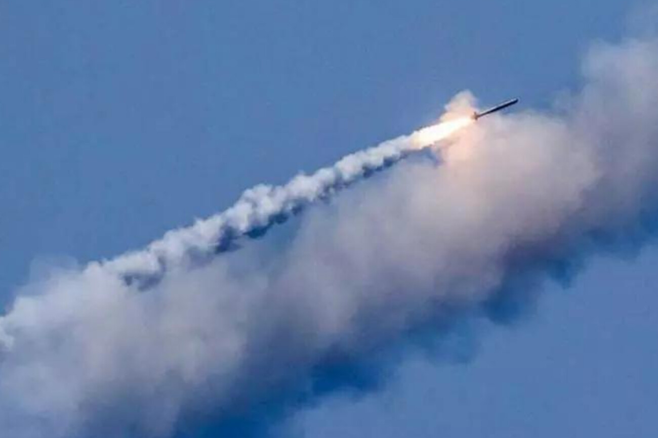 У Снігурівці на Миколаївщині російська ракета поцілила в автомийку