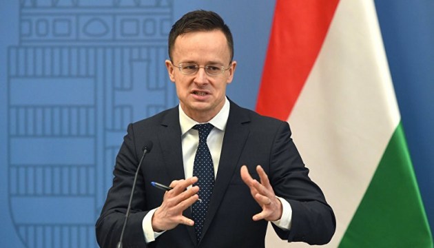Сійярто під час візиту у рф оголосив про свою участь у Саміті миру