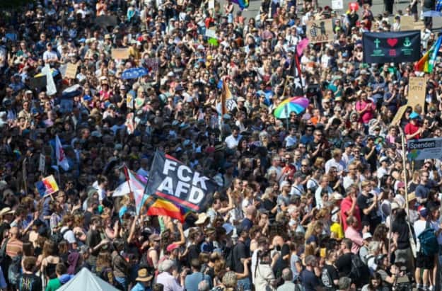 У Німеччині напередодні євровиборів пройшли демонстрації проти правоекстремістів