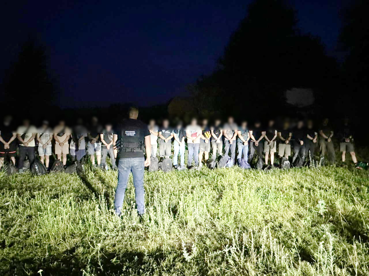 На кордоні з Молдовою затримали 24 чоловіків, які намагалися незаконно виїхати