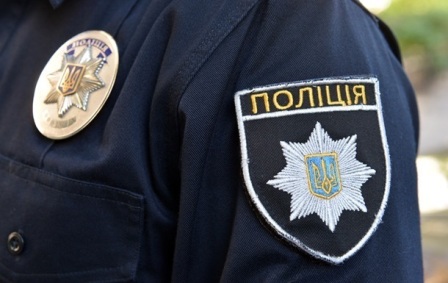 На Чернігівщині невідомі повісили на мосту собак