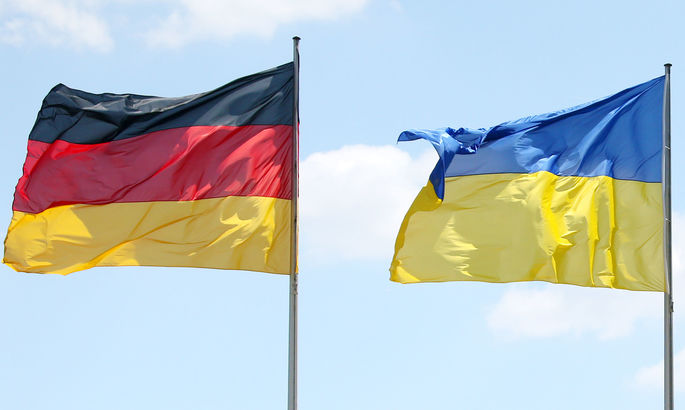 Німеччина у 2025 році може вдвічі скоротити військову допомогу Україні, - Reuters