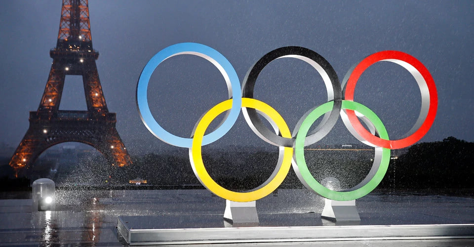 Франція відмовила в акредитації на Олімпіаду певних осіб із рф та білорусі