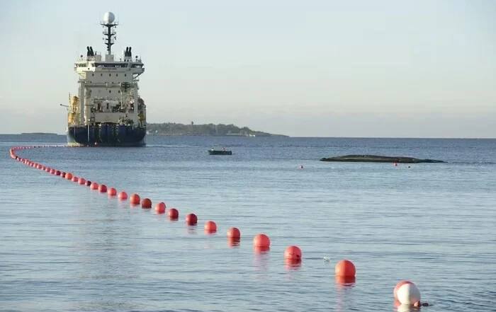 У Балтійському морі було пошкоджено кабелі зв’язку між чотирма країнами