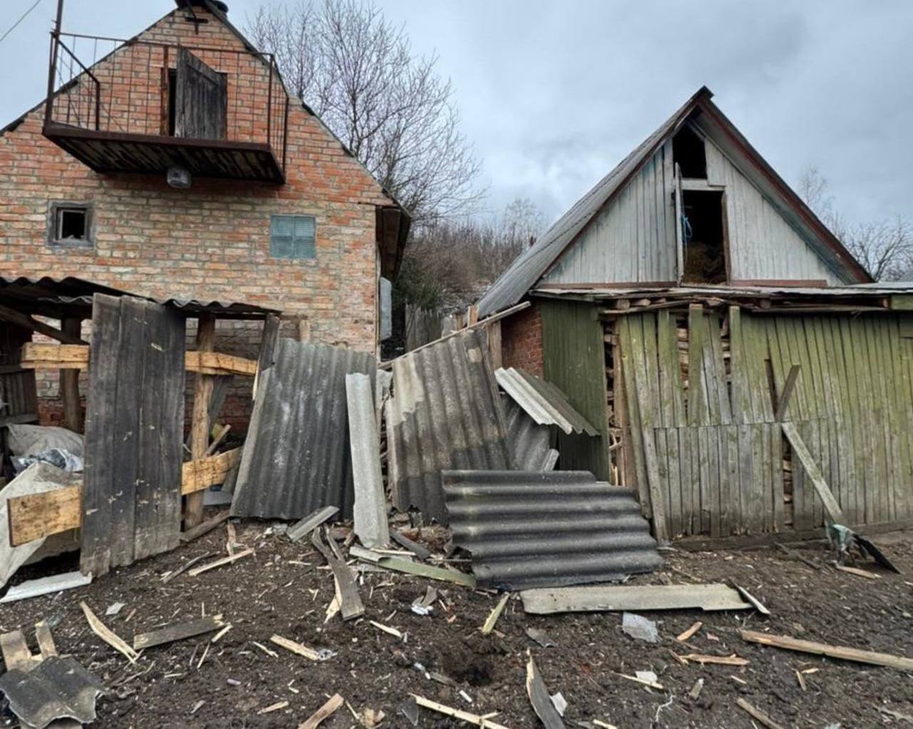 Російські безпілотники двічі атакували Сумщину: є постраждалий і пошкодження