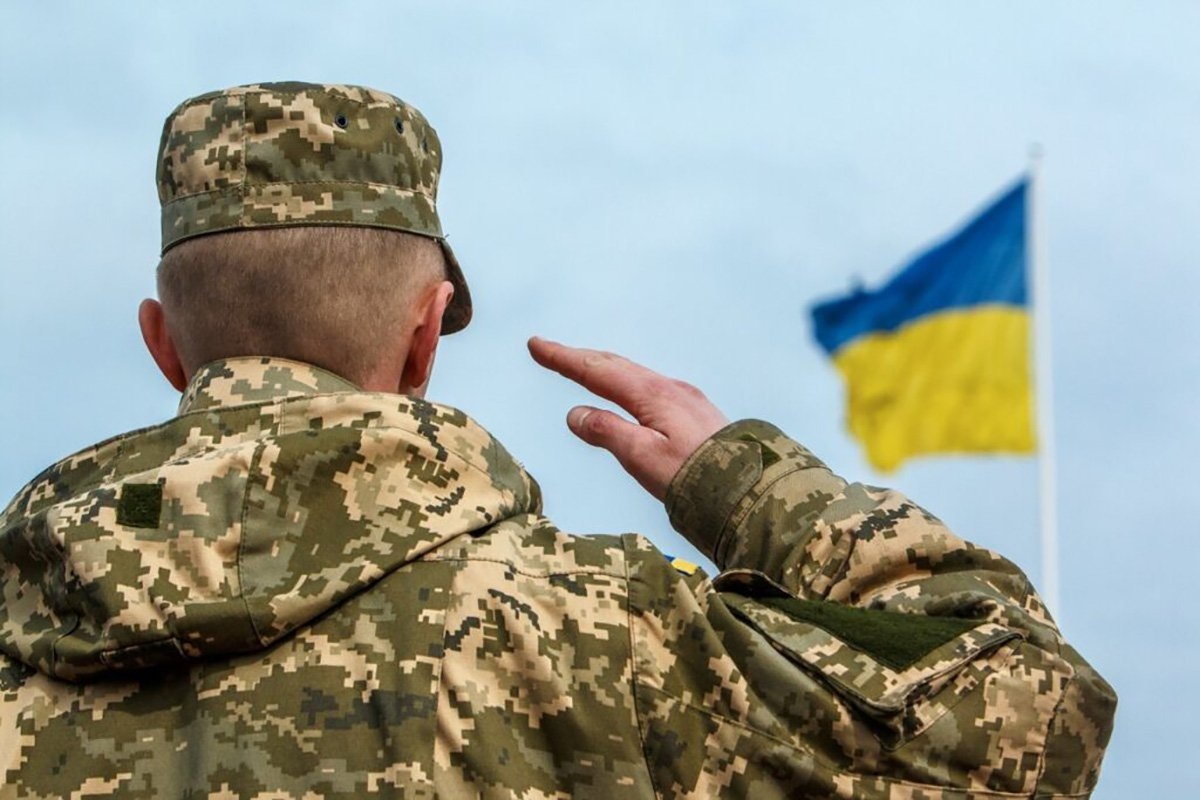 В Україні спростили процес отримання офіцерських звань для військових з цивільним досвідом