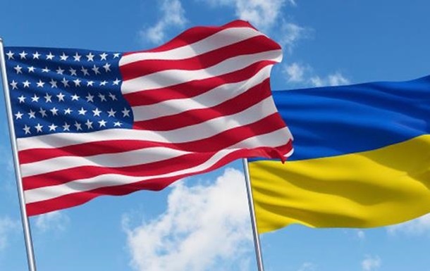 Ексдиректор ЦРУ звинуватив Трампа в шантажуванні України