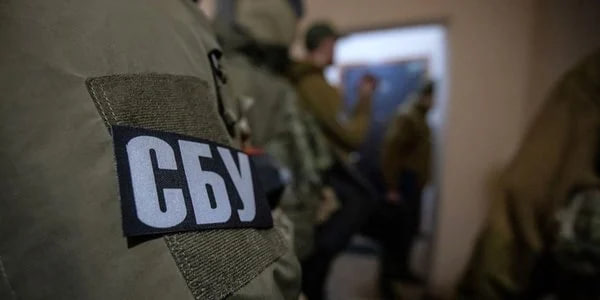 СБУ викрила чотирьох колаборантів, які катували полонених українських військових на Луганщині