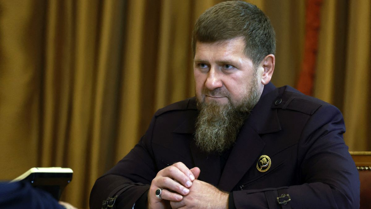 Кадиров заявив, що сам просить про звільнення з посади глави Чечні