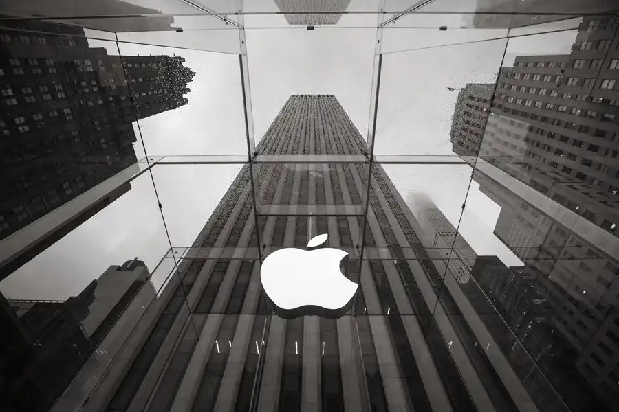 Apple планує впровадити ШІ-пошук у Safari