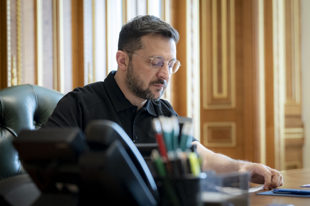 Зеленський у розмові з Трампом заявив про готовність до мирних переговорів із Росією — Axios