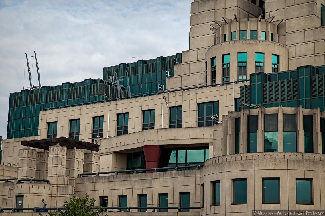 Британську розвідку MI6 вперше може очолити жінка – ЗМІ