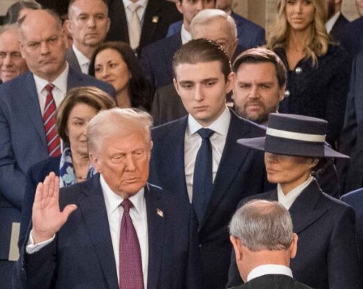 Трамп відмовився підтримати санкції проти РФ, бо хоче укладати з Путіним ділові угоди — NYT
