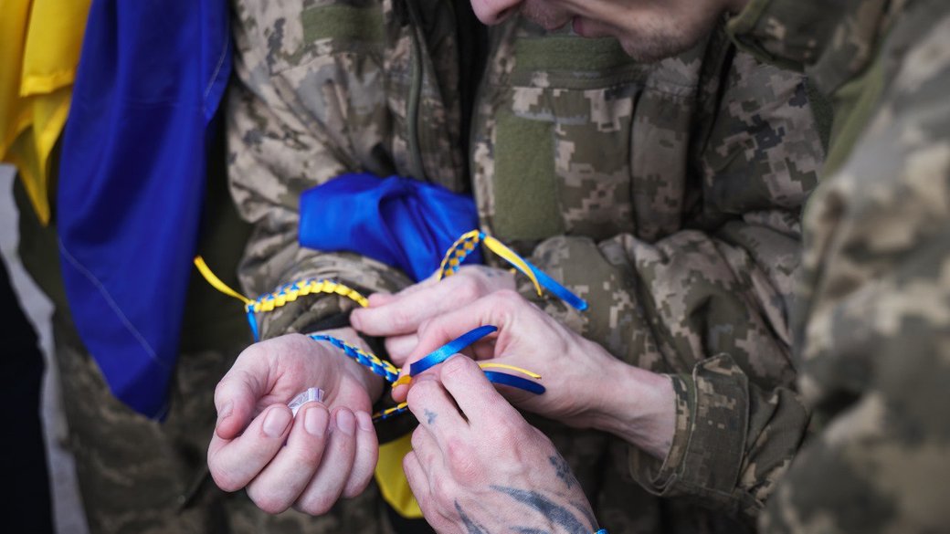 AP: Від початку вторгнення в полоні РФ загинули щонайменше 206 українських військових