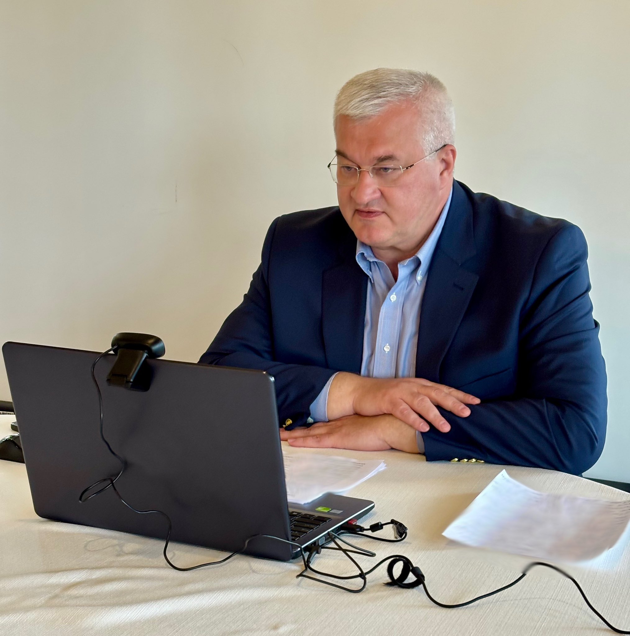 Сибіга поділився відео роботи ППО над його будинком: «Це звуки над моїм будинком»