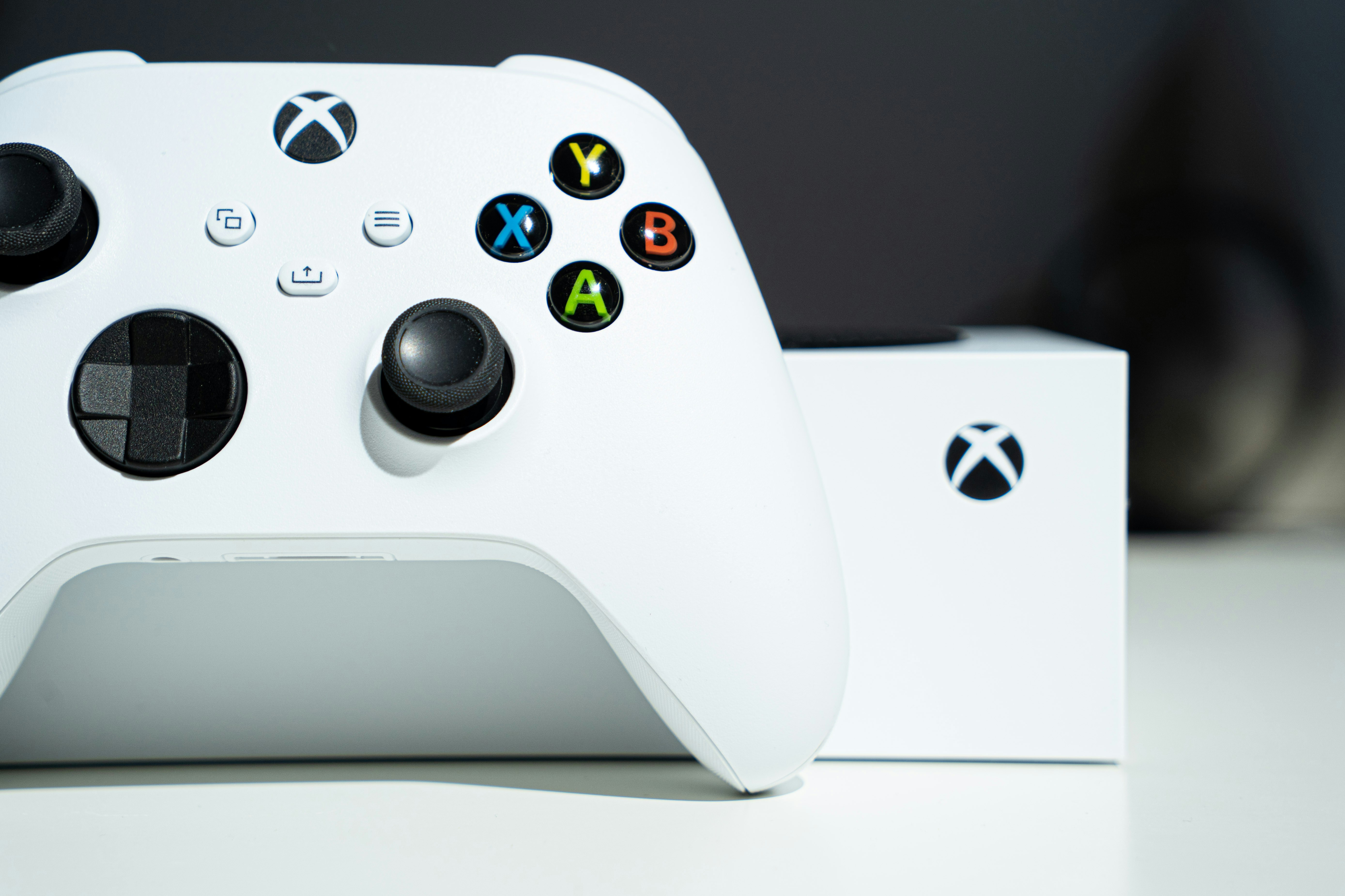 Xbox відмовляється від виробництва консолей