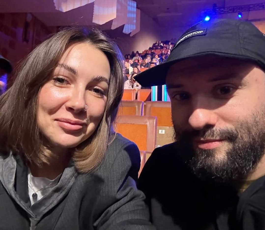 Гуморист "Ліги сміху" Віктор Розовий офіційно розлучився з дружиною Ольгою Мерзлікіною
