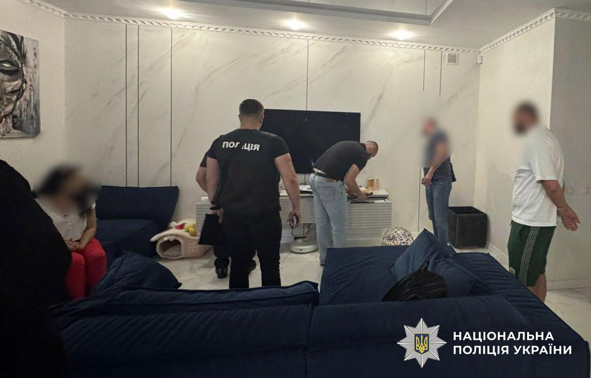 Правоохоронці проводять обшуки у справі щодо збору коштів для Назарія Гусакова