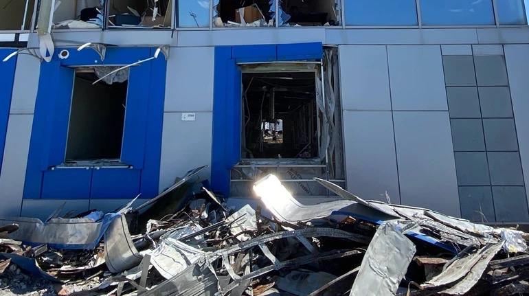 Будівля Київської митниці постраждала під час нічної ворожої атаки