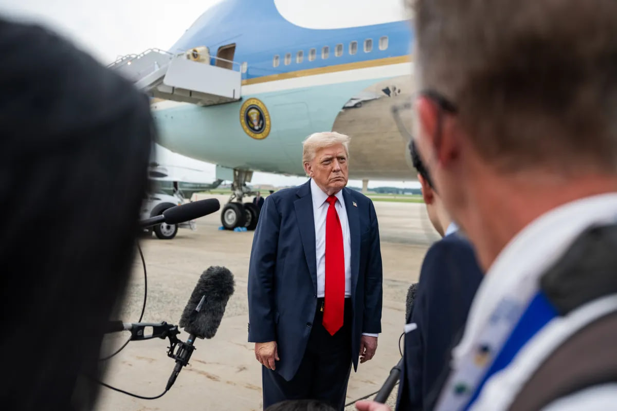 Верховний суд США дозволив адміністрації Трампа продовжити розформування Міністерства освіти - Reuters