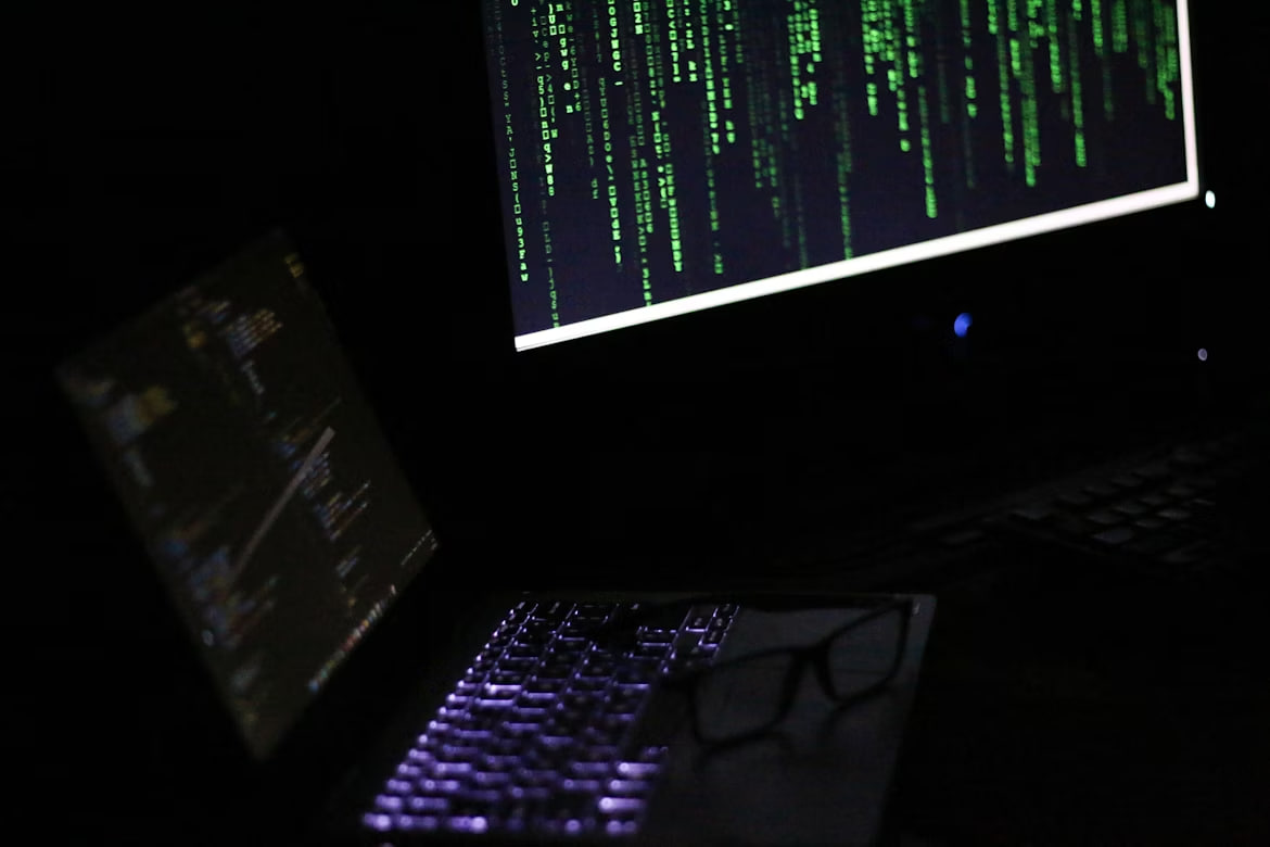 Українські хакери знищили ІТ-інфраструктуру ключового постачальника дронів для армії РФ