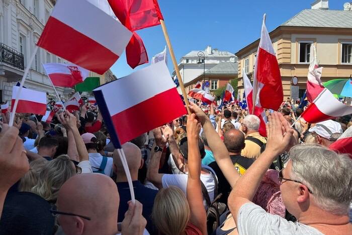 У Польщі "Конфедерація" організовує загальнонаціональні протести проти міграції