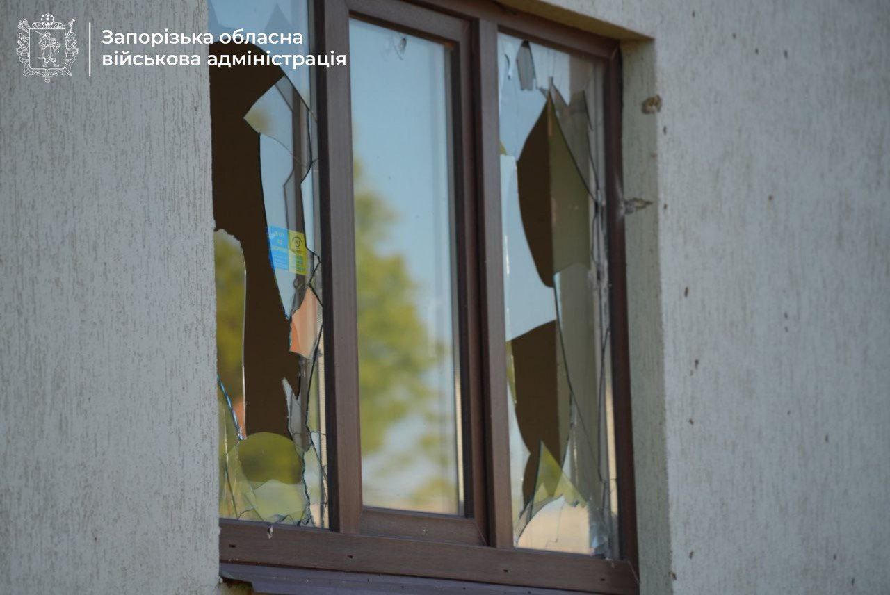 Запорізька область зазнала масованої атаки: поранено трьох жінок, зруйновано десятки будинків