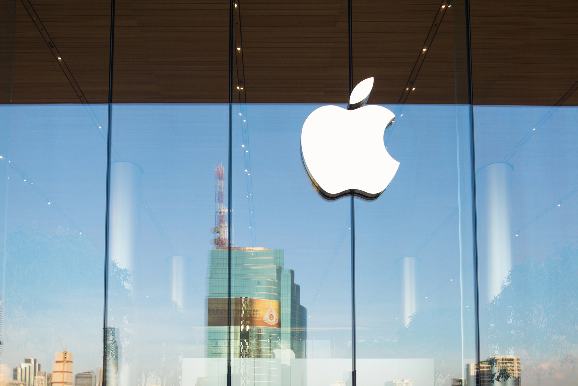 Apple відкладає запуск складного iPhone через проблеми з дизайном, – Bloomberg
