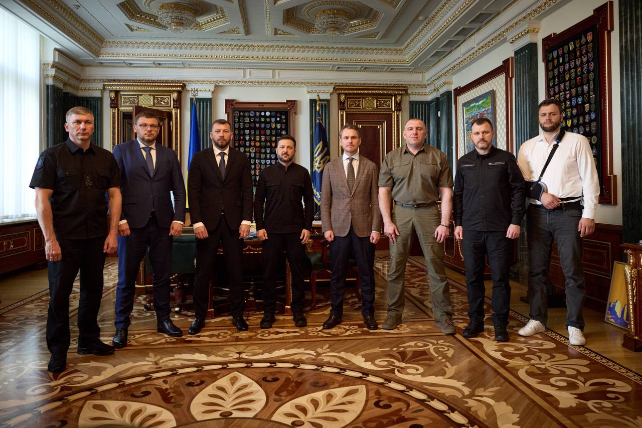 На тлі протестів Зеленський провів нараду з антикорупційними органами