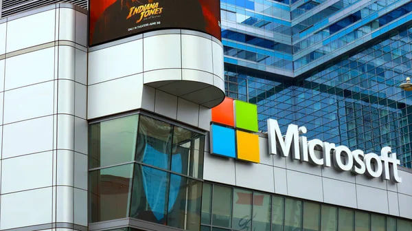 Кібератака на Microsoft: зловмисники отримали доступ до листування 400 організацій