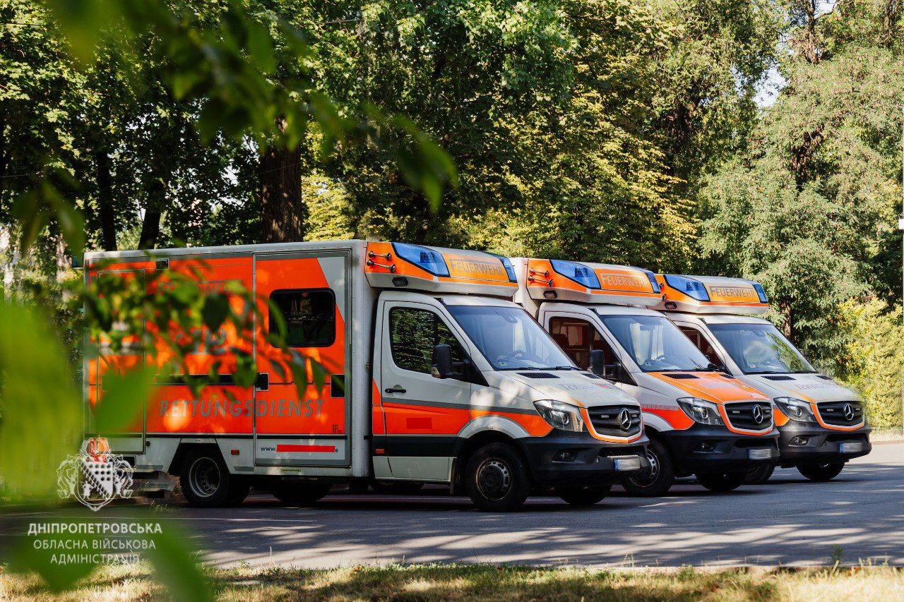 Окупанти обстріляли два райони Дніпропетровщини: є поранений