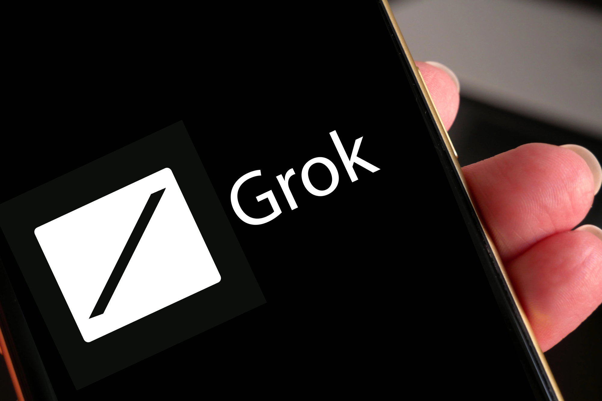 xAI Ілона Маска представила інструмент Grok Imagine з режимом Spicy для створення дорослого контенту