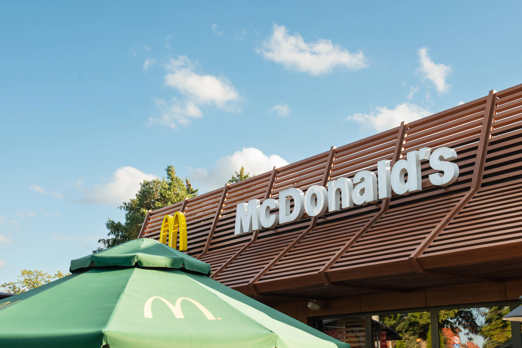 У Черкасах сталася стрілянина у McDonald's: що відомо