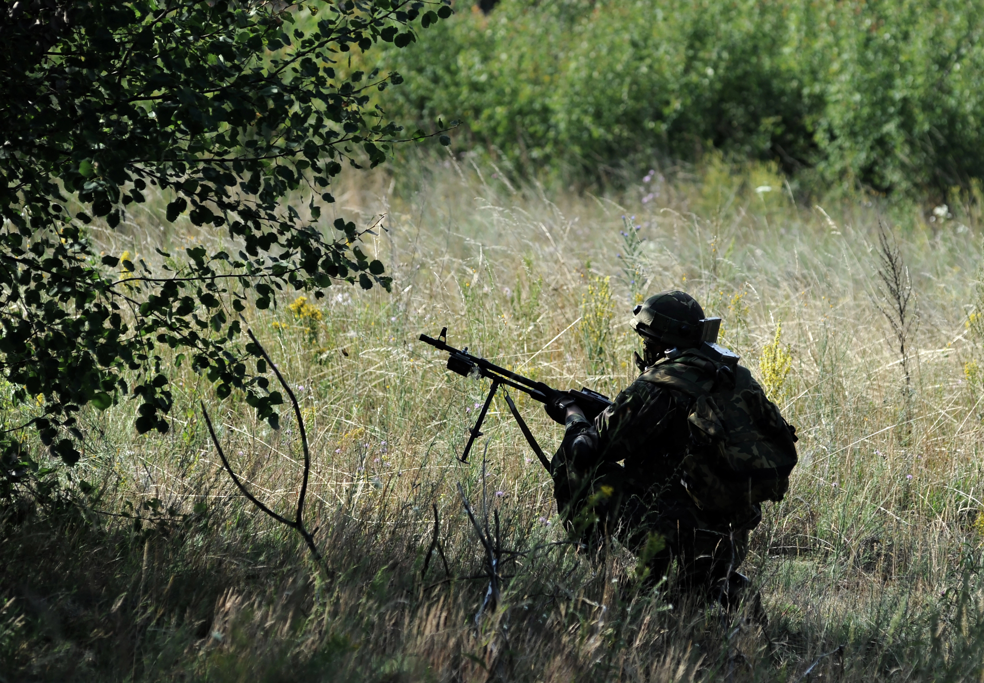 Кілька сотень російських військових та техніка прибули на військові навчання до Білорусі