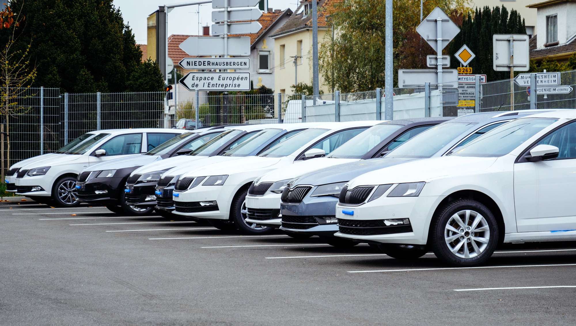 Перефарбування автомобілів у світлі кольори допоможе охолодити міста від спеки
