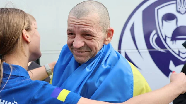 Новий обмін полоненими: додому повернулися військові та цивільні