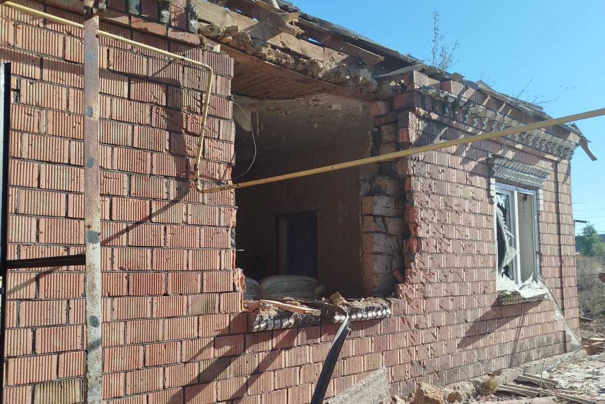 Росіяни протягом дня атакували два райони Дніпропетровщини: є поранені та руйнування
