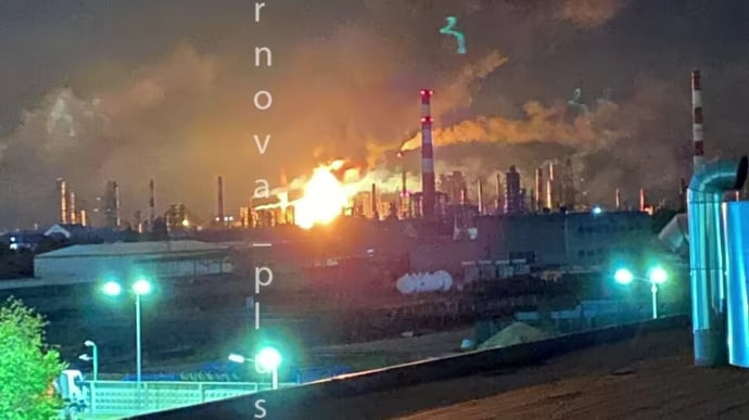 У Рязані спалахнула пожежа на НПЗ після атаки дронів
