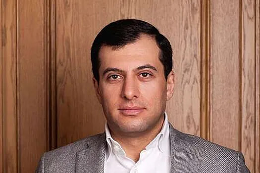 Колишній посадовець Росреєстру, що втік із суду, покінчив життя самогубством у консульстві Вірменії