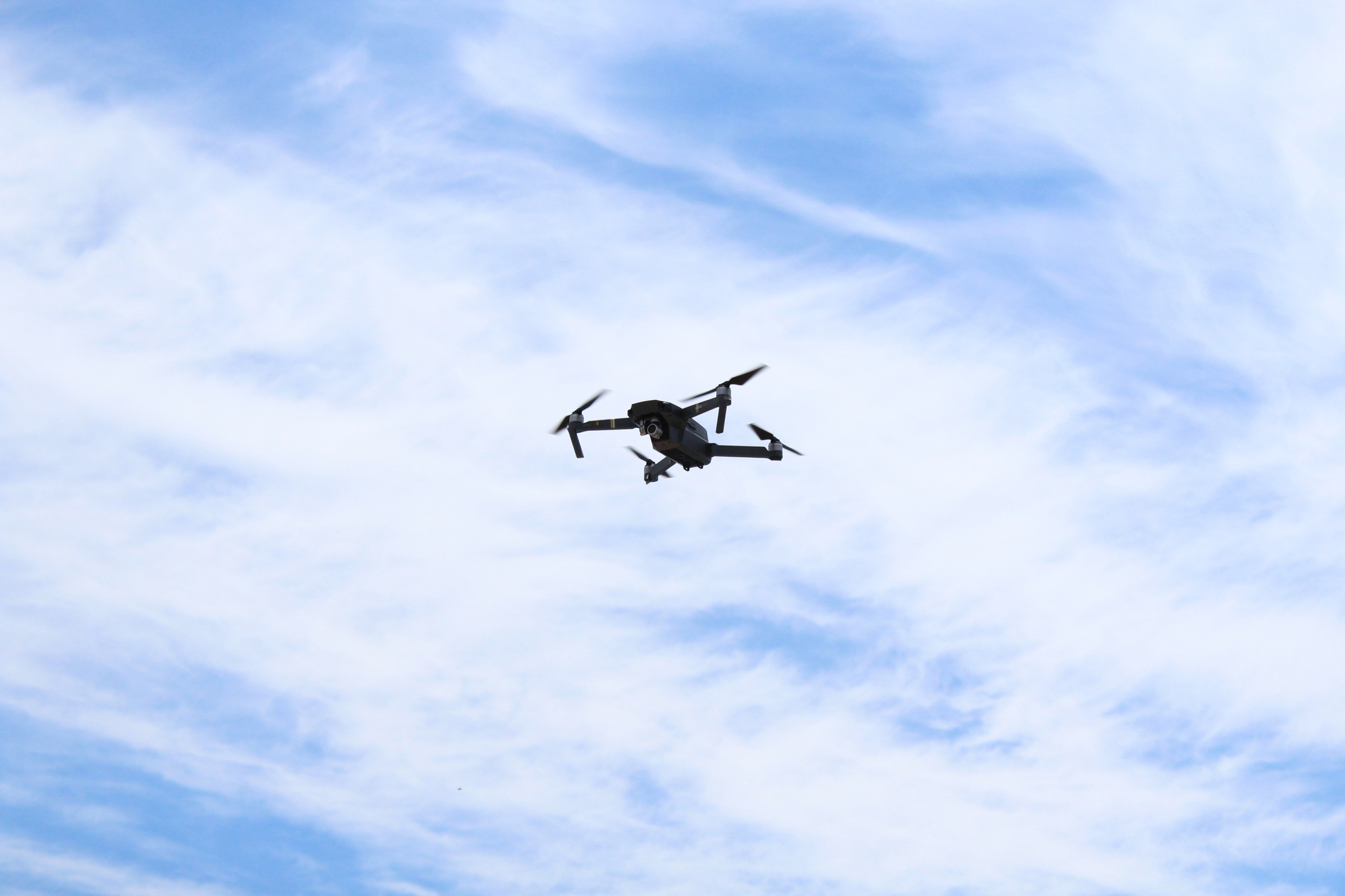 На Херсонщині російський FPV-дрон вбив двох чоловіків на скутері