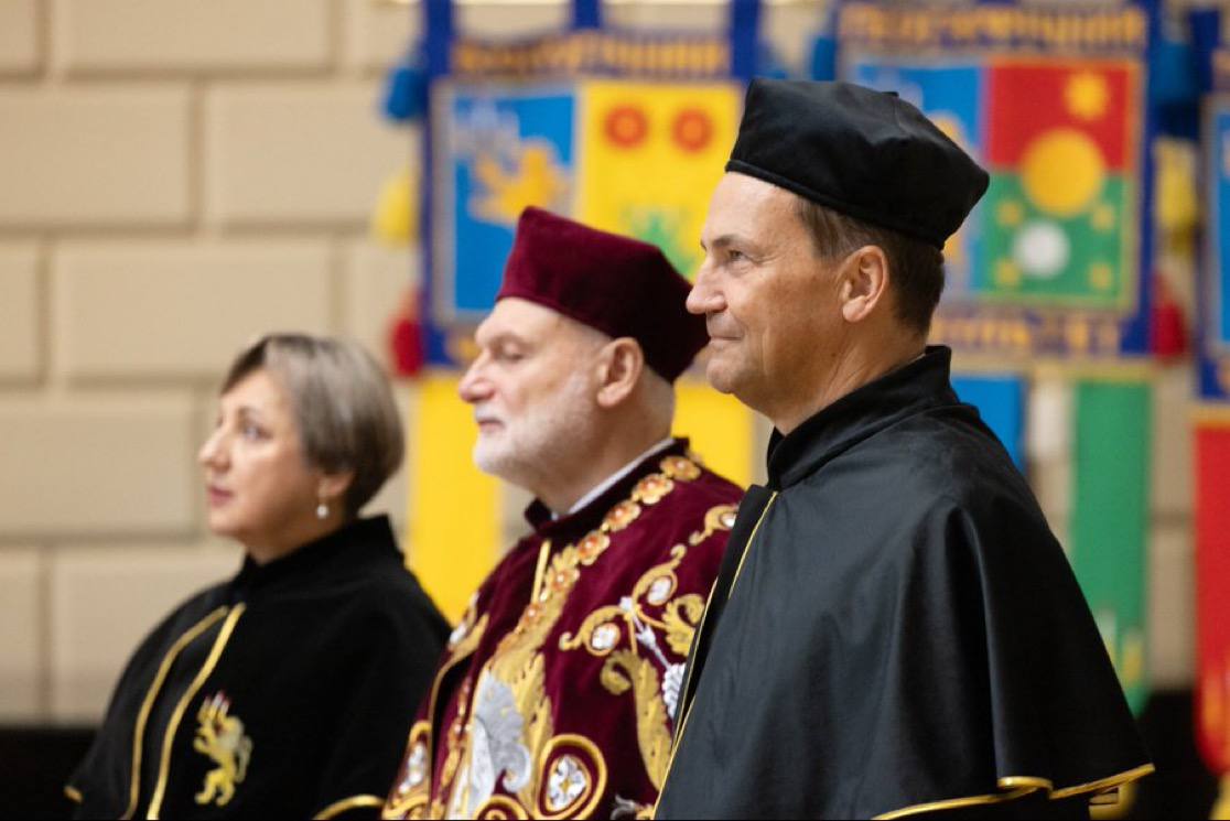 Міністр закордонних справ Польщі став почесним доктором ЛНУ імені І. Франка